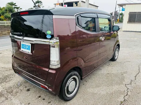 Honda N-BOX Slash