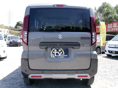 Suzuki Spacia Gear