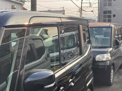 Suzuki Spacia Custom