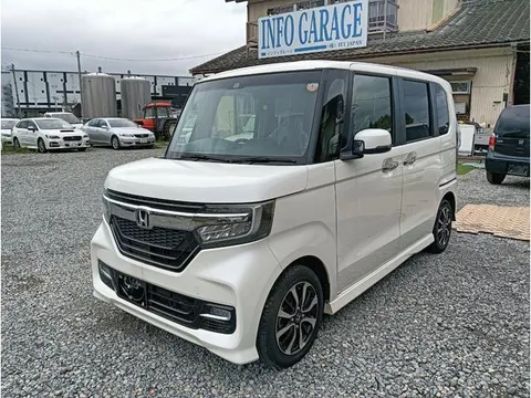 Honda N-BOX Custom