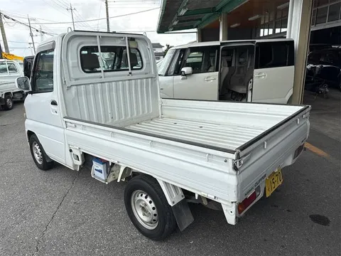 Nissan Clipper Truck