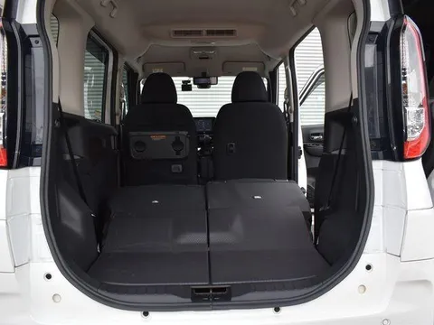 Mitsubishi eK X Space