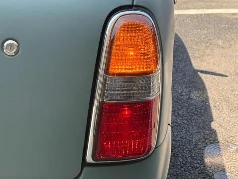 Daihatsu Mira Gino