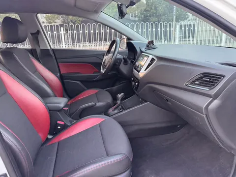 Hyundai Verna
