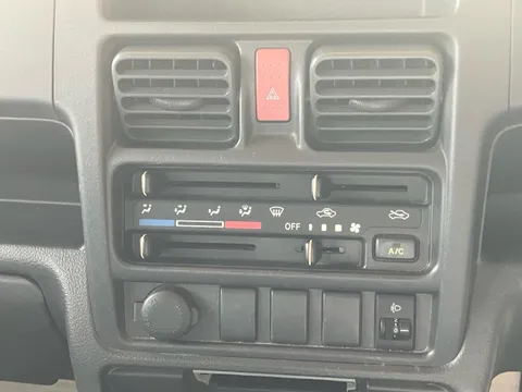 Nissan Clipper Truck