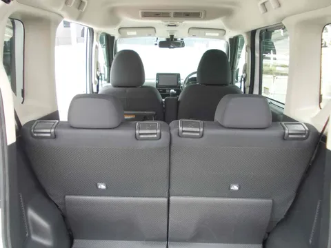 Mitsubishi eK X Space