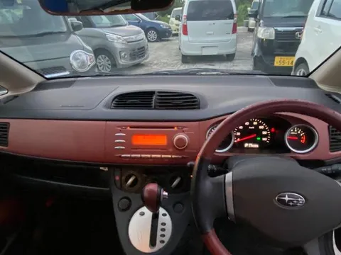 Subaru R1