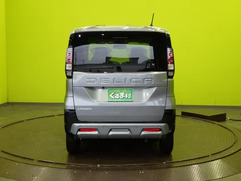 Mitsubishi Delica Mini