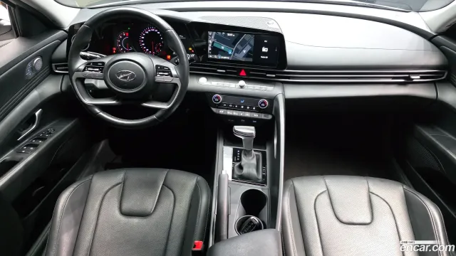 Hyundai Elantra (Avante)