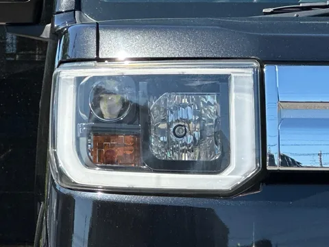 Toyota Pixis Mega