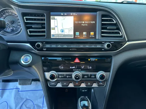 Hyundai Elantra (Avante)