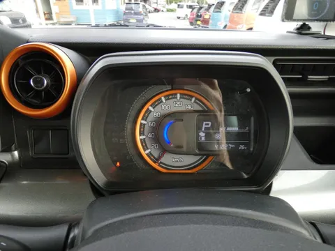 Suzuki Spacia Gear