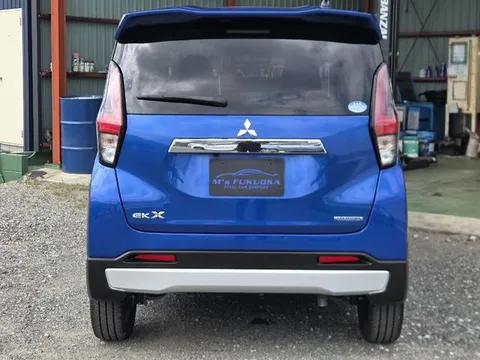 Mitsubishi eK X