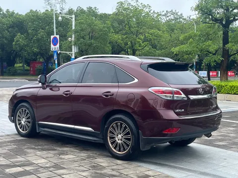 Lexus