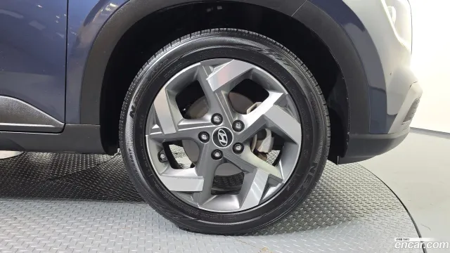Hyundai Venue