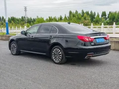 Hongqi H7