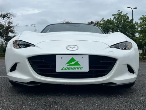 Mazda MX-5 (Roadster)