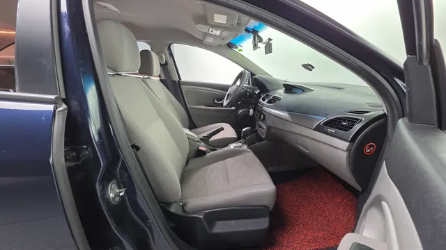 Renault SM3