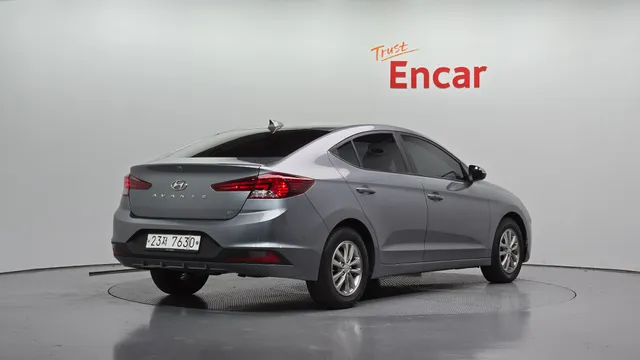 Hyundai Elantra (Avante)