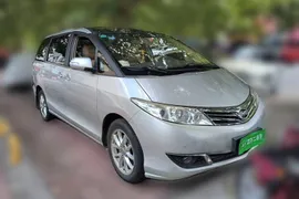 BYD M6