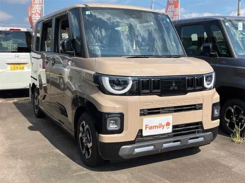 Mitsubishi Delica Mini