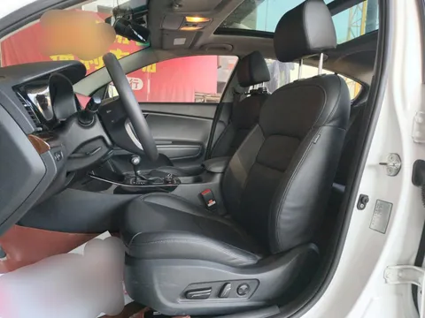 Kia K4