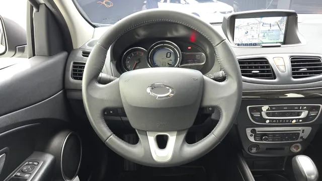 Renault SM3