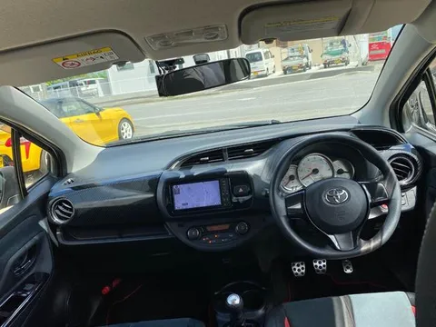 Toyota Yaris (Vitz)
