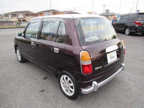 Daihatsu Mira Gino