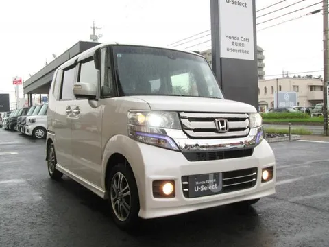 Honda N-BOX Custom