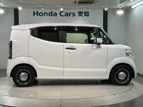 Honda N-BOX Slash