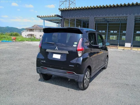 Mitsubishi eK X