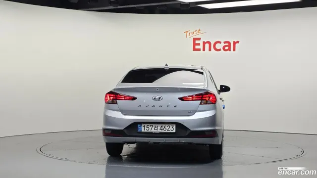 Hyundai Elantra (Avante)
