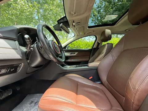 Jaguar XFL