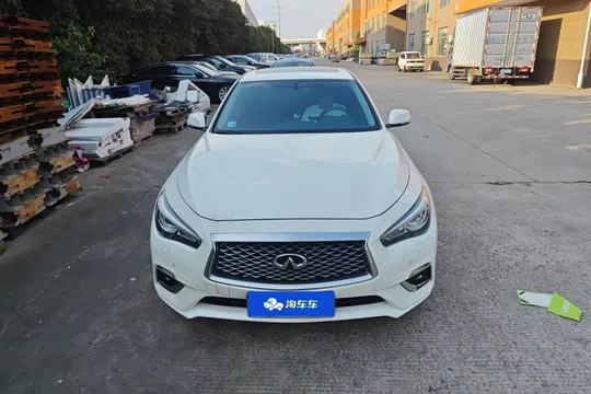 Infiniti Q50L