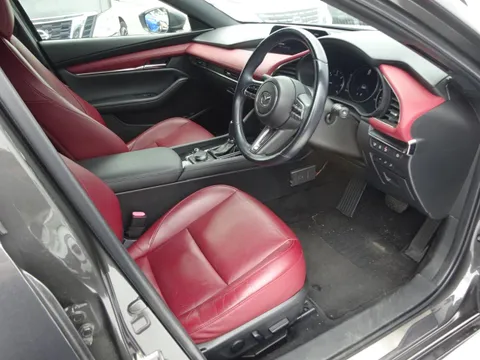Mazda MAZDA3 Fastback