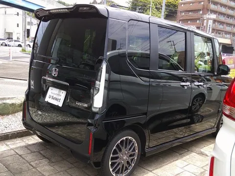 Honda N-BOX Custom
