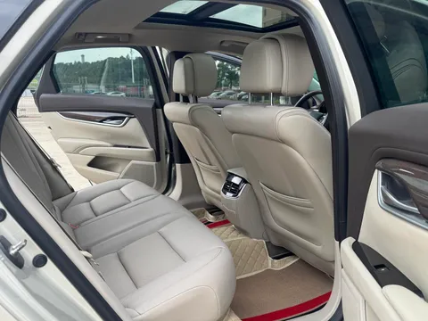 Cadillac XTS