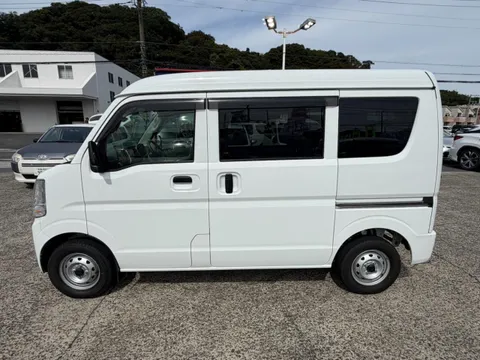 Nissan Clipper