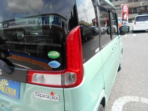 Suzuki Spacia