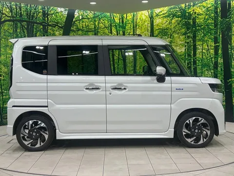 Suzuki Spacia Custom
