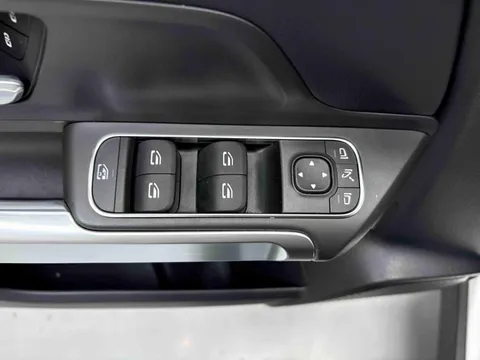 Mercedes-Benz Mercedes-Benz GLB