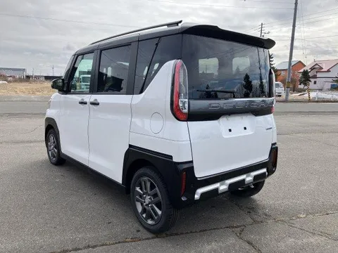 Mitsubishi Delica Mini