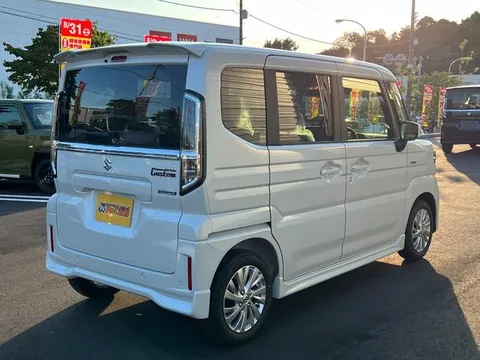 Suzuki Spacia Custom