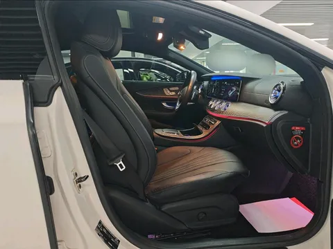 Mercedes-Benz Mercedes-Benz CLS