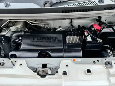Toyota Pixis Mega