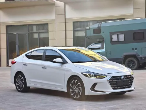 Hyundai Elantra (Avante)