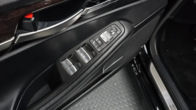 Genesis G90 (EQ900)