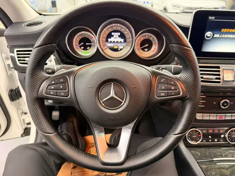 Mercedes-Benz Mercedes-Benz CLS