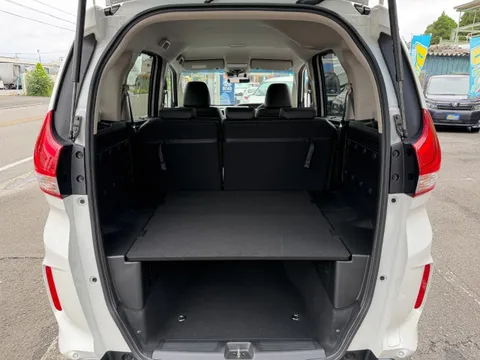 Honda Freed Plus